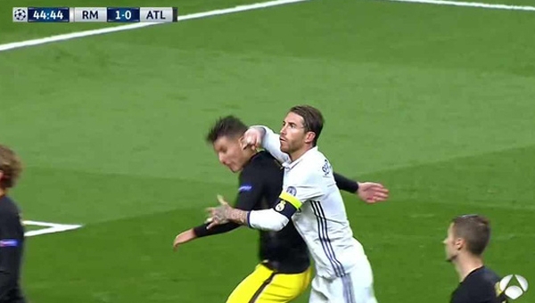 Giở thói côn đồ, Ramos nguy cơ lỡ chung kết Champions League