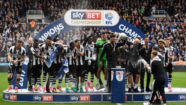Newcastle vô địch Hạng nhất Anh với kịch bản không tưởng