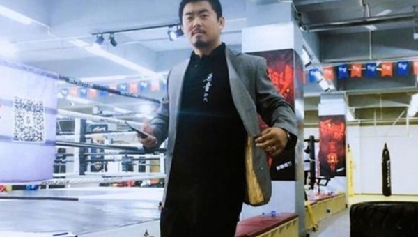 ‘Đệ nhất Thiết Bố Sam’ thách đấu Từ Hiểu Đông