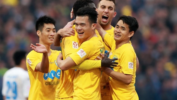 FLC Thanh Hóa nổ ‘bom tấn’ chuyển nhượng giữa mùa