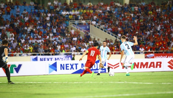 Người Nhật nói gì khi U22 Việt Nam thua đậm U20 Argentina?