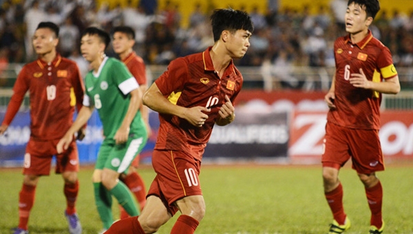 Hủy diệt Macao, U22 Việt Nam vươn lên đứng đầu bảng I