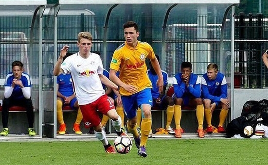 Cầu thủ từng vô địch U19 Cúp QG Đức muốn khoác áo tuyển VN