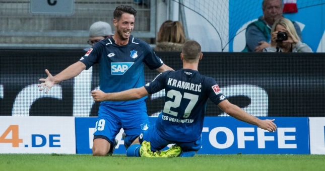 Dortmund hòa, Bayern thua sốc ở vòng 3 Bundesliga