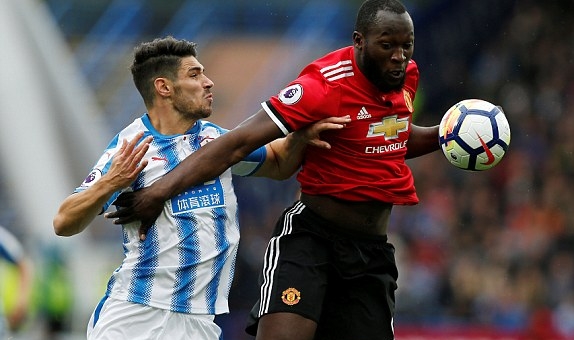 MU thua sốc trên sân của đội mới lên hạng Huddersfield Town