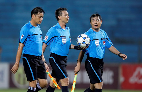 Trọng tài xuất sắc nhất Việt Nam 2017 giải nghệ