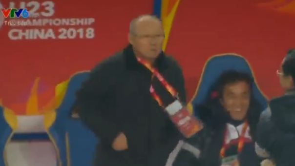 HLV Park Hang Seo ăn mừng cuồng nhiệt cùng U23 Việt Nam