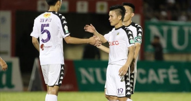 Quang Hải, Công Phượng khiến đối thủ phải làm điều đặc biệt