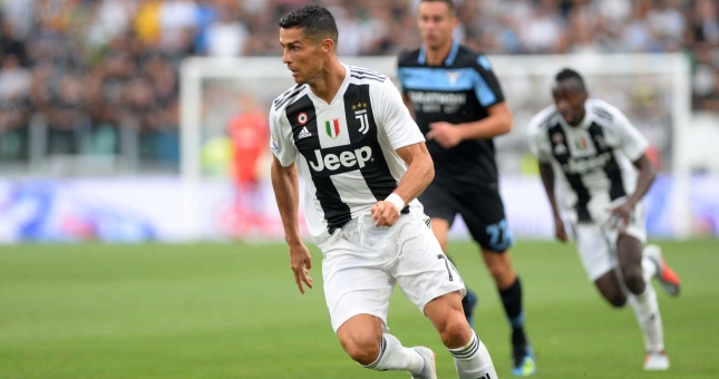 Ronaldo kiến tạo, Juventus giành chiến thắng thứ 10 ở Serie A