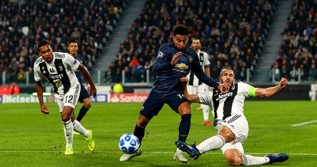 Bảng xếp hạng Cúp C1 hôm nay: Các đại diện Anh bay cao