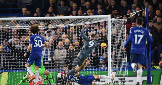 Vardy tỏa sáng, Leicester hạ gục Chelsea tại Stamford Bridge