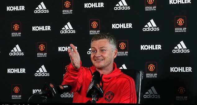 HLV Solskjaer vô tình tiết lộ sẽ ở lại MU sau mùa này?