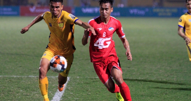 Tiến Dũng lập công, Viettel đánh bại Thanh Hóa trên sân nhà