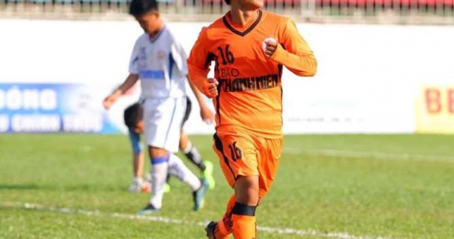 HLV Graechen khen cầu thủ U19 SHB ĐN 'như Công Phượng'