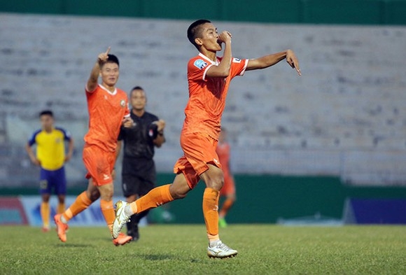 Nguyễn Hữu Thắng góp công lớn đưa Bình Định lên chơi V.League 2021