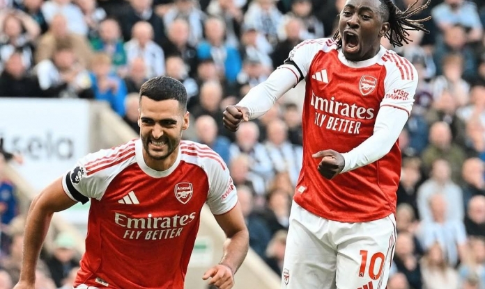 Sao Arsenal hiện đang 'dẫn đầu' tại Ngoại hạng Anh