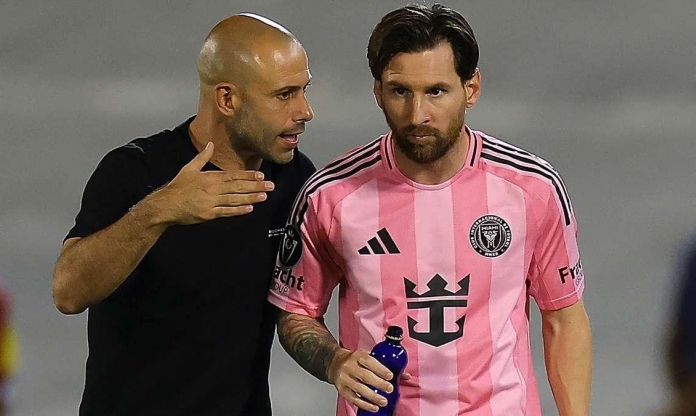 HLV lên tiếng về việc mâu thuẫn với Messi