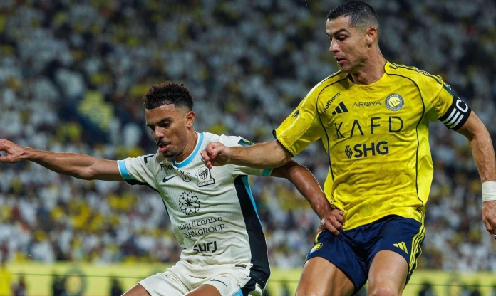 Ronaldo lên tiếng sau thất bại trước Benzema