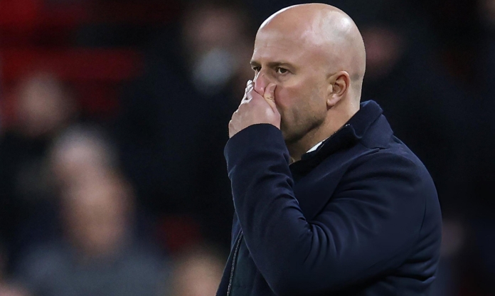 Arne Slot cay đắng thừa nhận 'ngày đen tối nhất' tại Anfield sau thảm bại