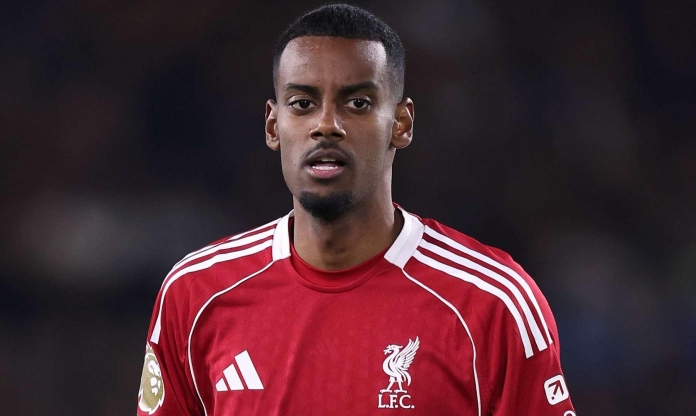 Alexander Isak lên tiếng sau chấn thương nặng