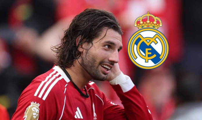 Liverpool sốt vó giữ nhạc trưởng giữa tin đồn đến Real Madrid