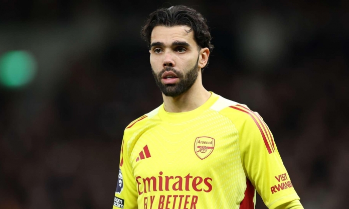 Raya tiết lộ cú 'quay xe' định mệnh trước khi tỏa sáng tại Arsenal