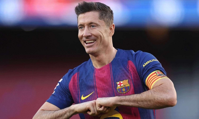Barca chốt điều kiện để Lewandowski ở lại Camp Nou