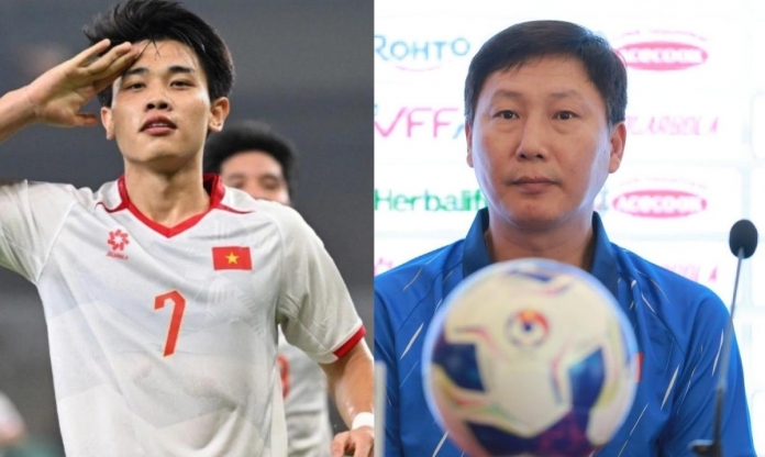 HLV Kim Sang Sik nhắc đến Đình Bắc trước trận đấu Malaysia