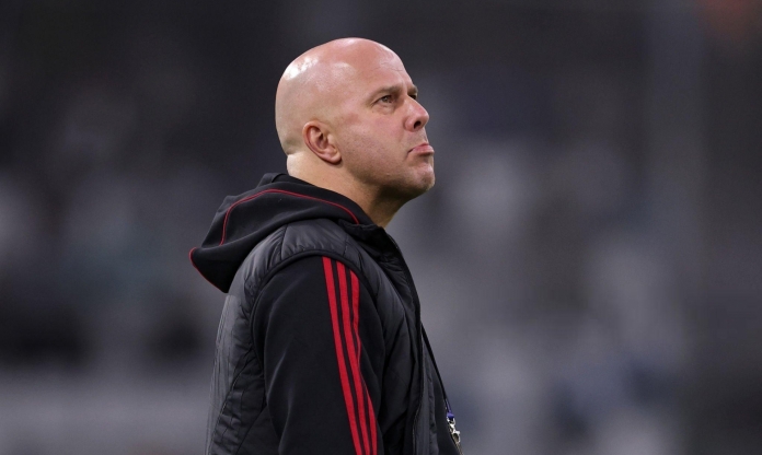 Thua 0-2, HLV Arne Slot Arne Slot gửi thông điệp mạnh về trận lượt về