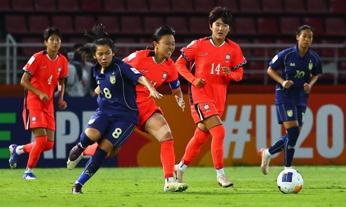 CĐV Thái Lan đồng loạt tiếc nuối khi lỡ hẹn World Cup