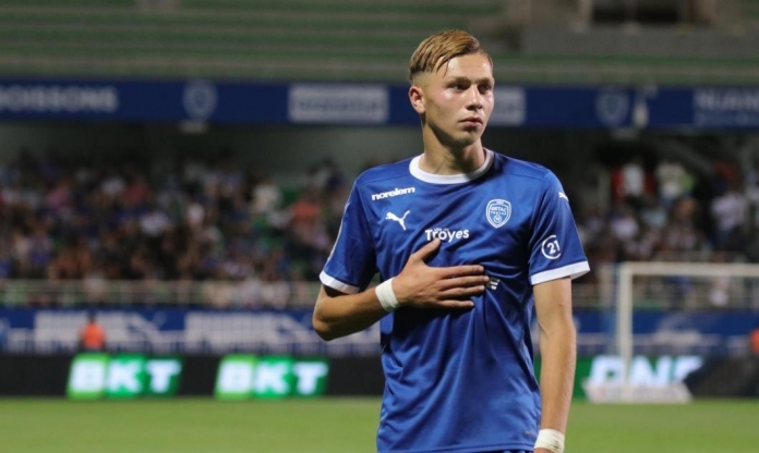 Sao mai nước Pháp được CLB 8 lần vô địch Ngoại hạng Anh nhắm đến