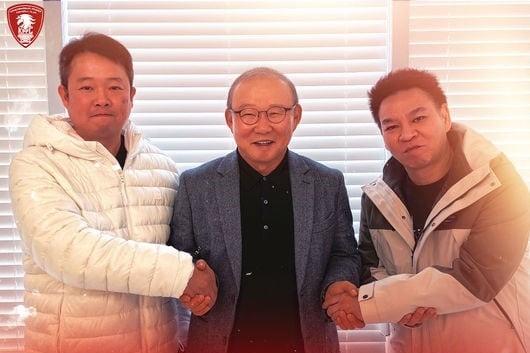 Báo Hàn Quốc: 'Thử thách của HLV Park Hang Seo vẫn chưa kết thúc'