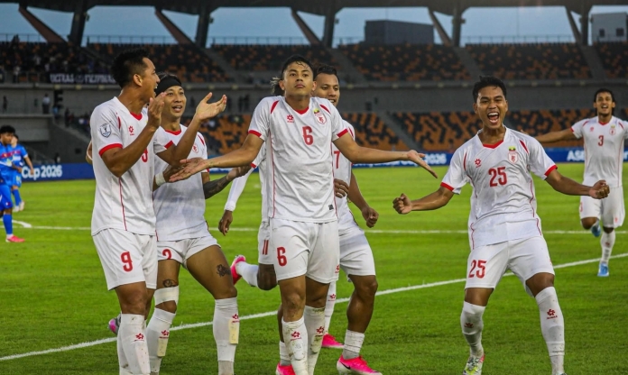 CĐV Myanmar đồng loạt nhắc tên Việt Nam khi thắng đậm Lào 7-2