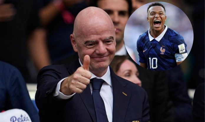Chủ tịch FIFA gửi thông điệp đến Mbappe giữa tâm bão chỉ trích