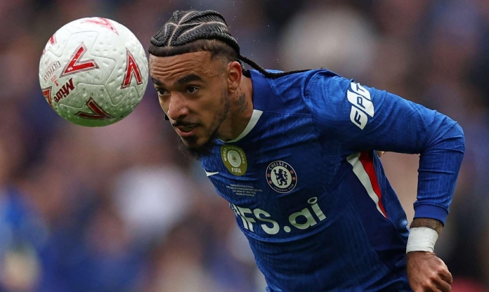 Chelsea hét giá 75 triệu Bảng, Man City chùn bước vụ nâng cấp hàng thủ