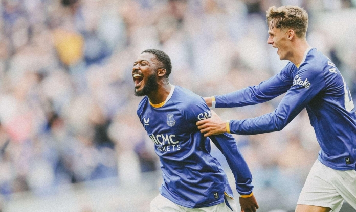 Tân binh Everton: 'Tôi cảm giác như đã thắng MU'