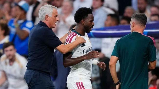 CHÍNH THỨC: Mourinho ra quyết định việc Vinicius đá Champions League