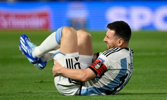 Sau lùm xùm 'hành hung' đối thủ, Messi lần đầu lên tiếng