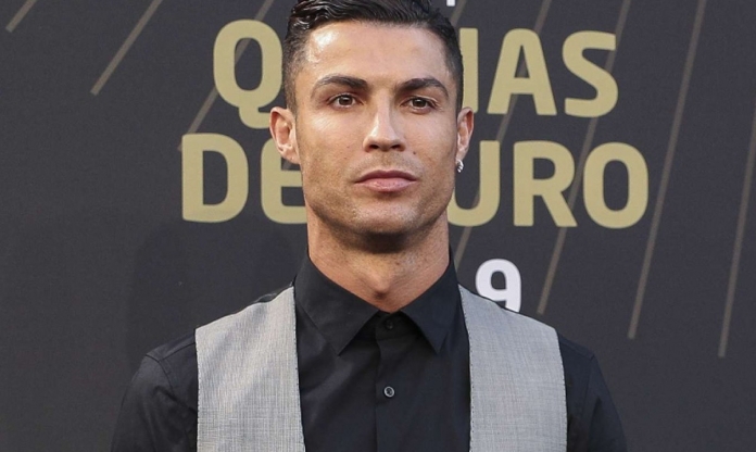 Ronaldo lần đầu lên tiếng khi nhận vinh danh thế kỷ từ 'gã khổng lồ'