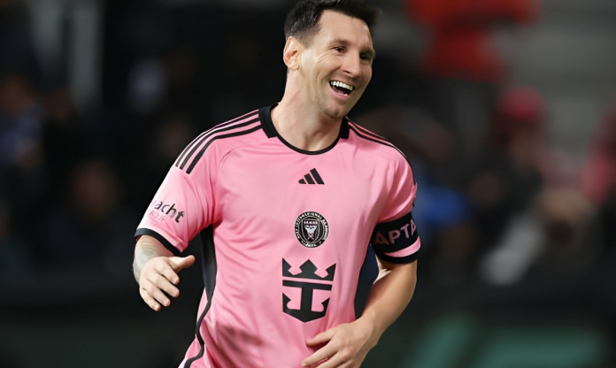 Chơi rực sáng, Messi được phong GOAT ngay tại Ả Rập