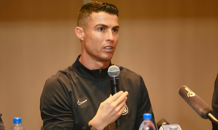 Ronaldo trở lại, nhận ngay 'chiến thư' gửi đến từ HLV Al Hilal