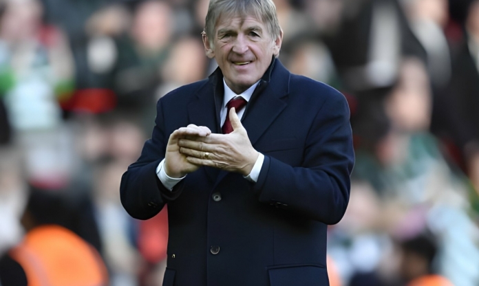 Kenny Dalglish chỉ thẳng nhà vô địch Ngoại hạng Anh 2023/24