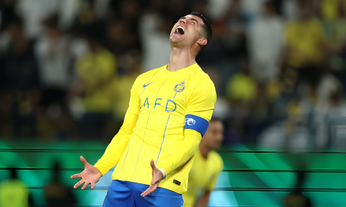 Ronaldo đi vào lịch sử bóng đá ngày Al Nassr bị loại khỏi Cúp C1 châu Á