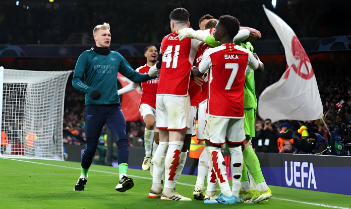 Arsenal phá dớp ở C1 vì quy định đổi tên sân Emirates của UEFA