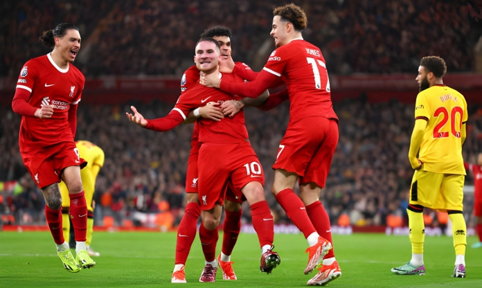 Liverpool lập kỷ lục điên rồ tại Ngoại hạng Anh ngày trở lại số 1 BXH