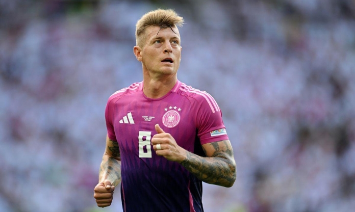 Đức giành vé đi tiếp, Kroos đồng thời ghi tên vào lịch sử Euro