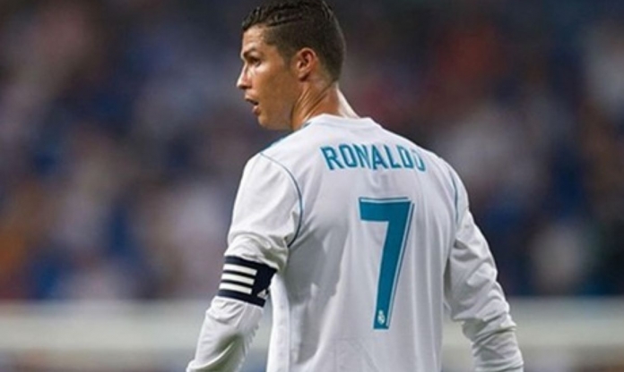 Khước từ 'vật biểu tượng' của Ronaldo, Mbappe muốn tạo 'lối đi' riêng tại Real