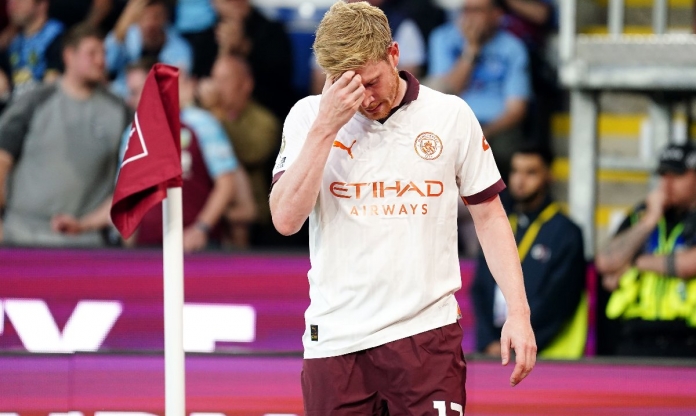 Khủng hoảng tiền vệ, Man City gấp rút chiêu mộ nhạc trưởng mới thay thế De Bruyne