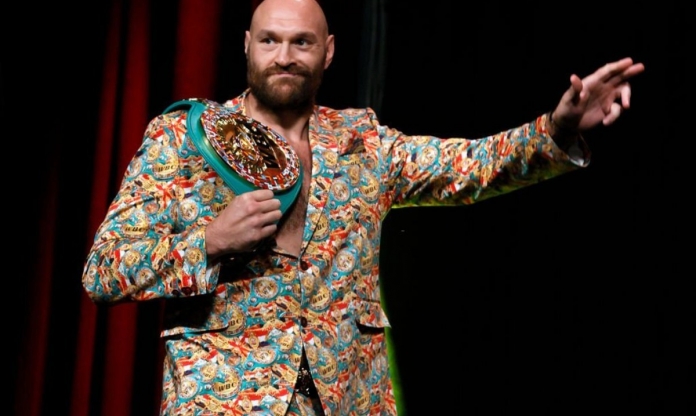 Tyson Fury tự tin đánh bại Francis Ngannou dù được Mike Tyson huấn luyện