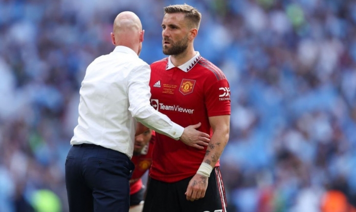 Luke Shaw chấn thương, Ten Hag có người thay thế được fan MU khen hết lời